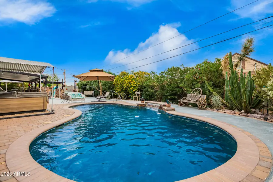 11033 W Alabama Avenue, Sun City, AZ 85351 - Image #2