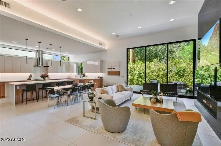 100 W Northern Avenue #1, Phoenix, AZ 85021 - Image #1