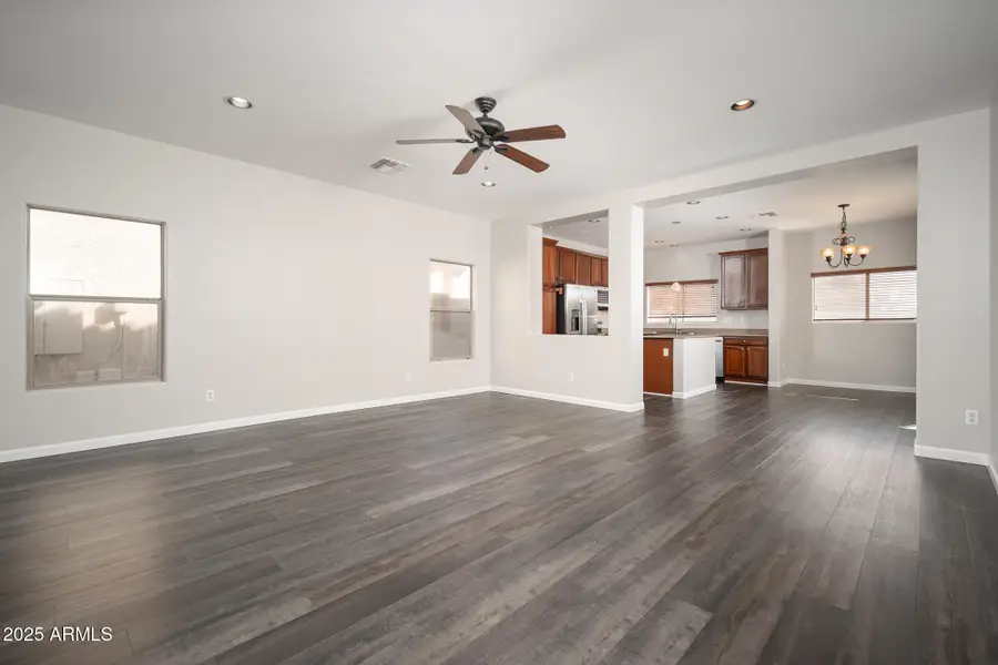 10933 W College Drive, Phoenix, AZ 85037 - Image #3