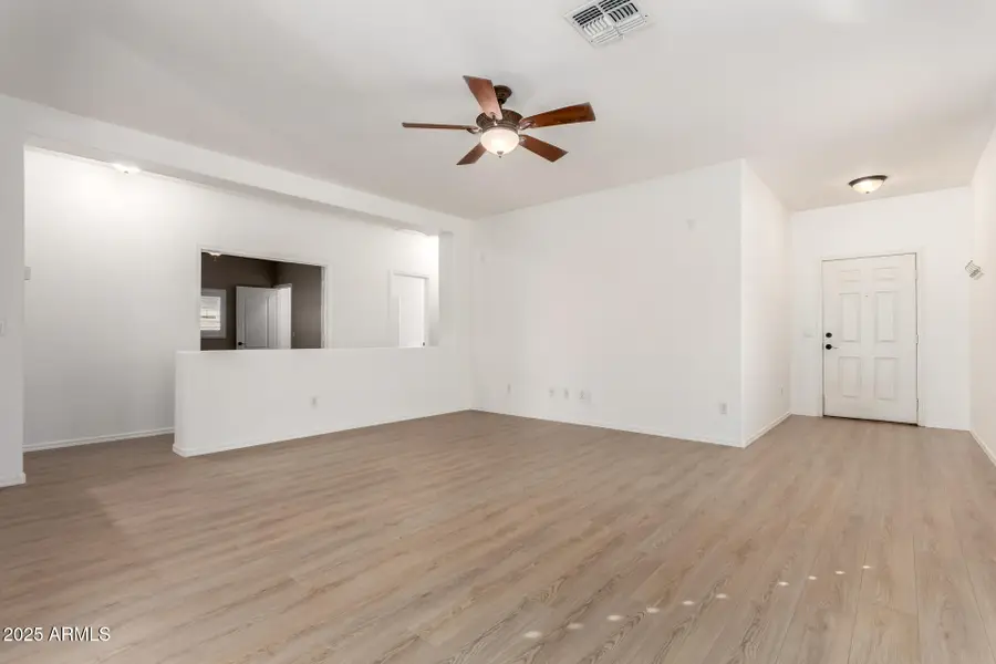 1126 E Pedro Road, Phoenix, AZ 85042 - Image #3