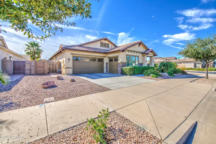 20877 E Via Del Jardin Court, Queen Creek, AZ 85142 - Image #2