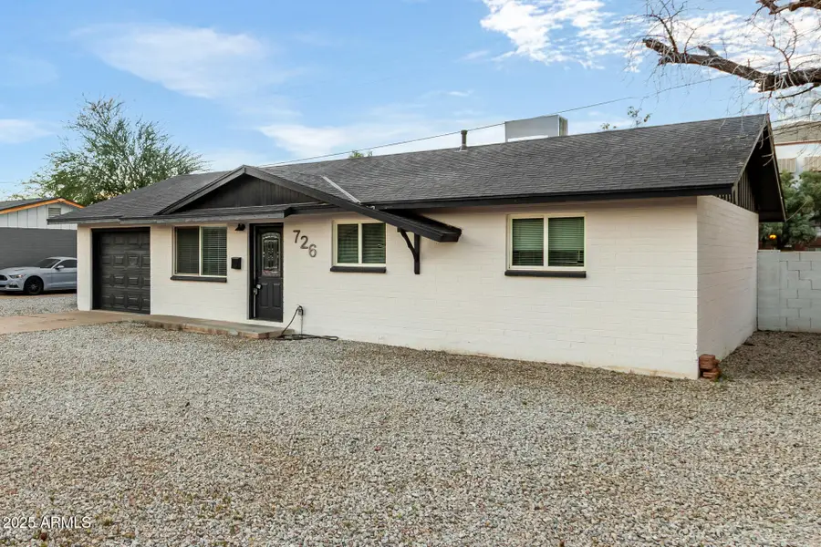 726 E Vista Del Cerro Drive, Tempe, AZ 85281 - Image #3