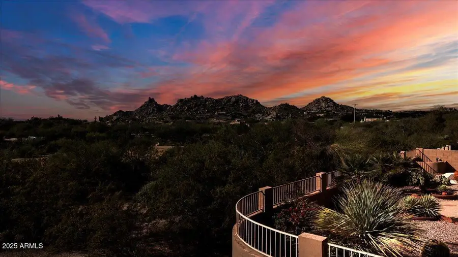 11181 E Hedgehog Place, Scottsdale, AZ 85262 - Image #3