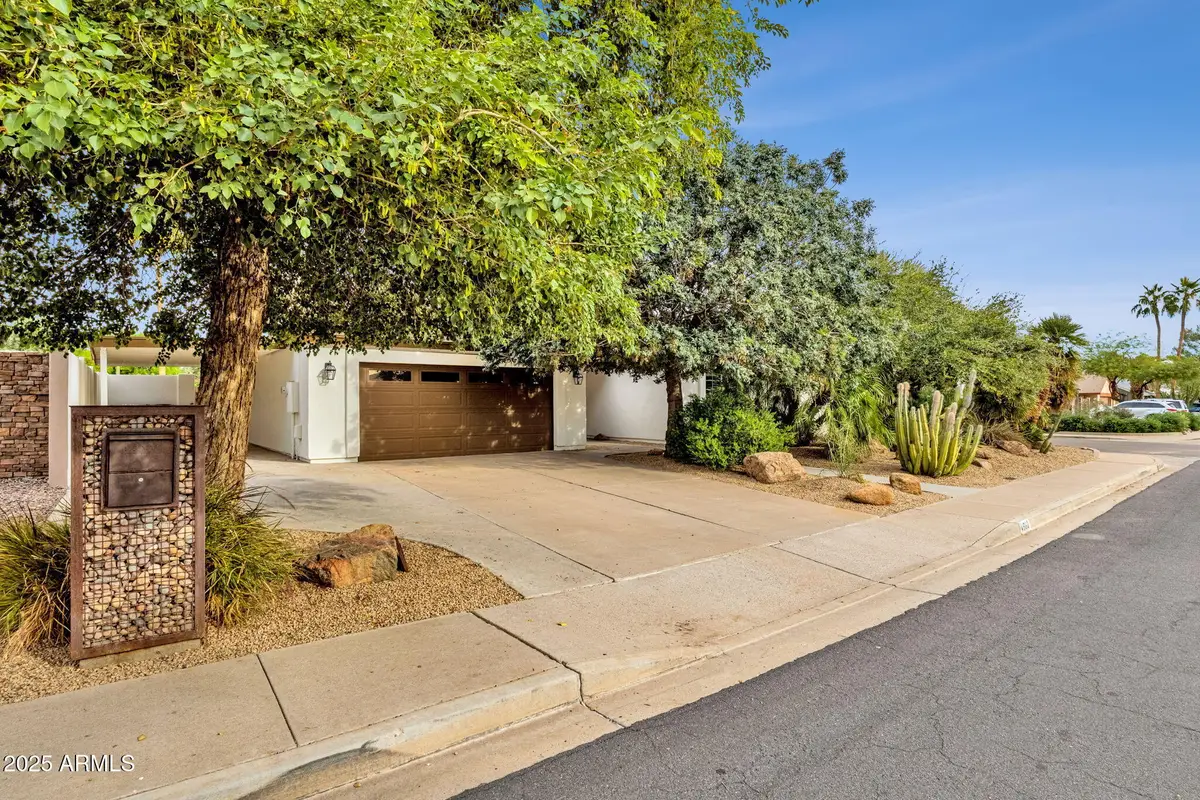 4560 E Sunrise Drive, Phoenix, AZ 85044 - Image #1