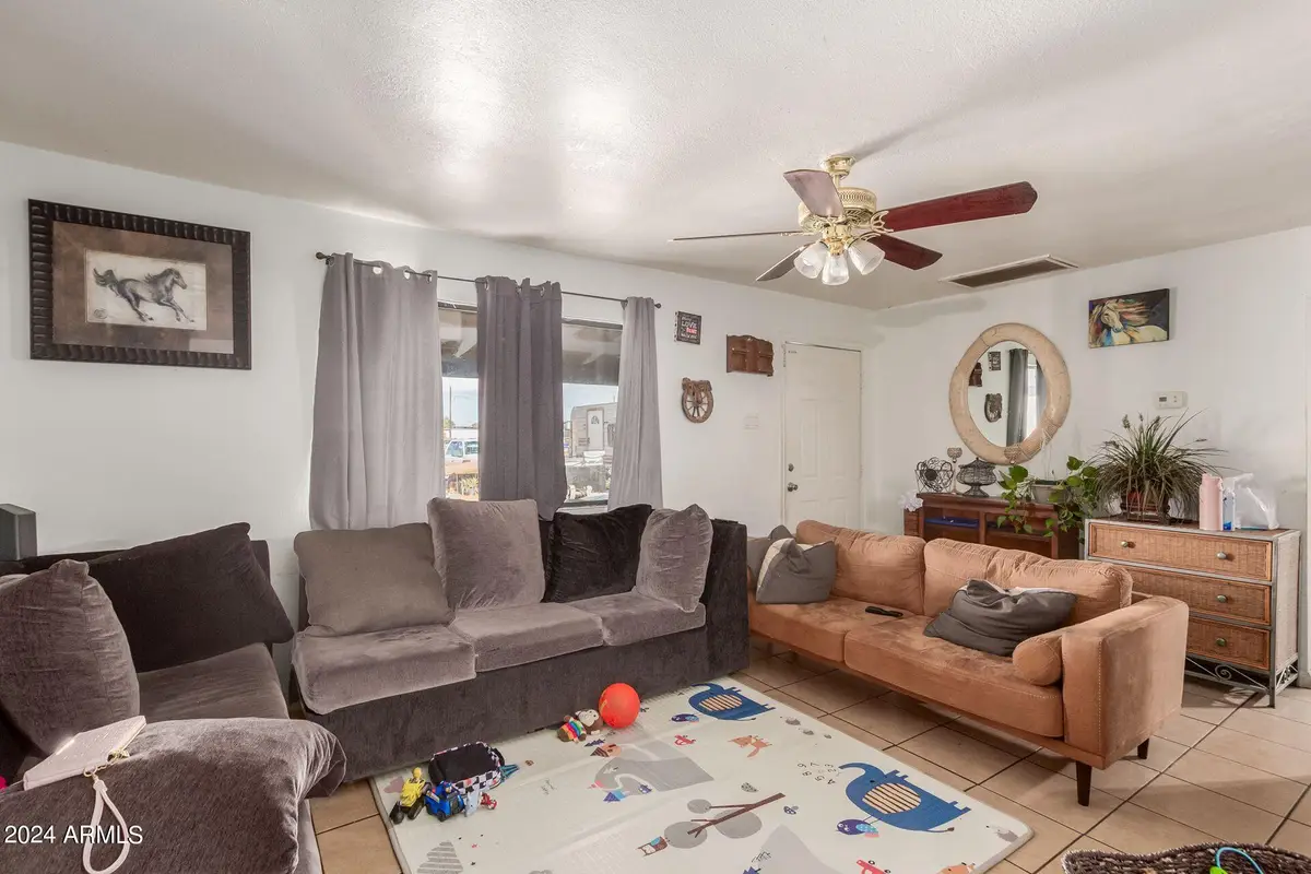 1812 S 28th Drive, Phoenix, AZ 85009 - Image #1