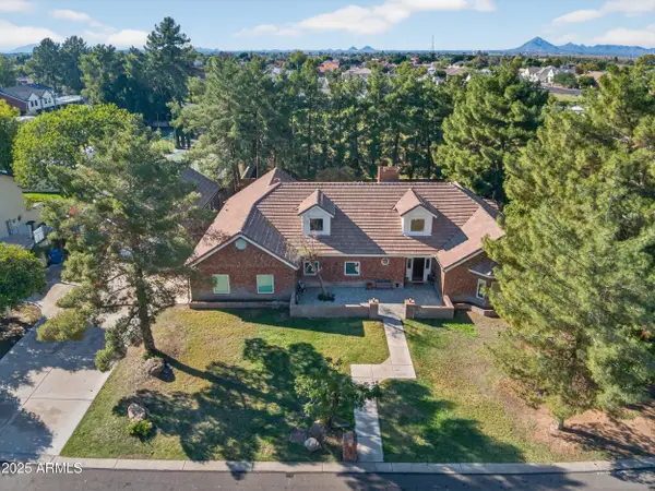 2306 N Hall Circle, Mesa, AZ 85203