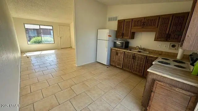 3645 N 69th Avenue #73, Phoenix, AZ 85033 - Image #1