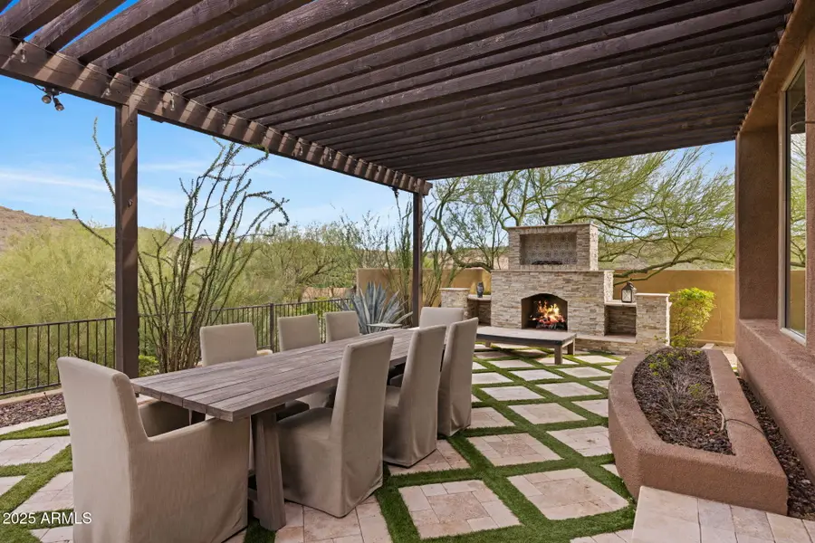 2424 W Shinnecock Court, Anthem, AZ 85086 - Image #2