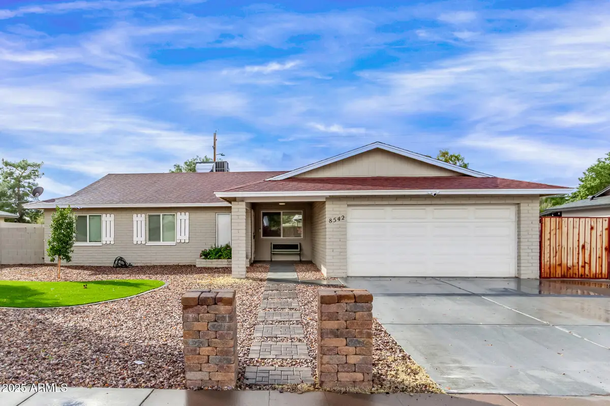 8542 N 42nd Drive, Phoenix, AZ 85051 - Image #1