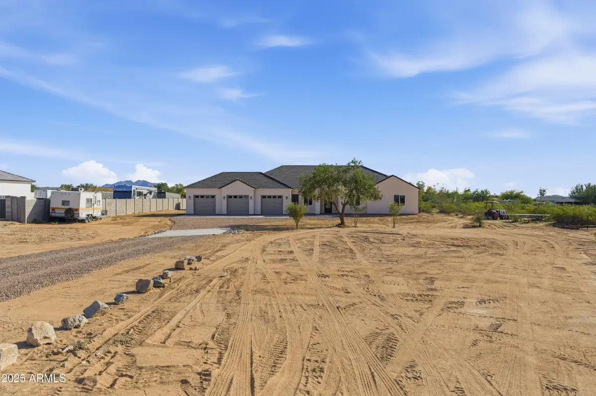 10039 N Burris Road, Casa Grande, AZ 85122 - Image #1