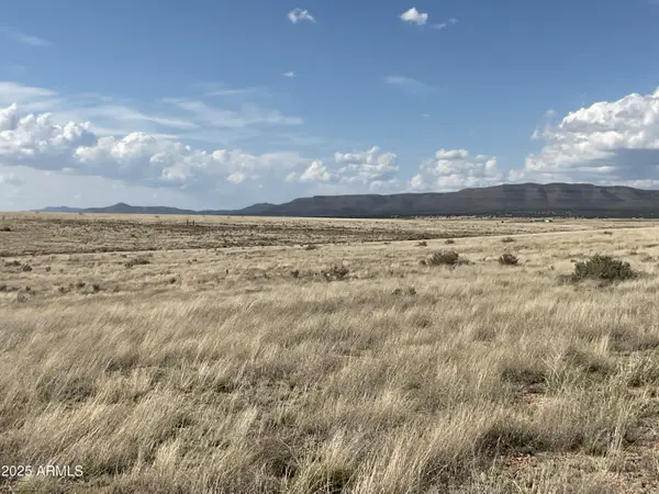 157B Red Tail Lane #2, Paulden, AZ 86334