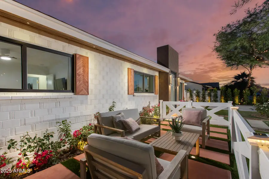 8743 E Rancho Vista Drive, Scottsdale, AZ 85251 - Image #3