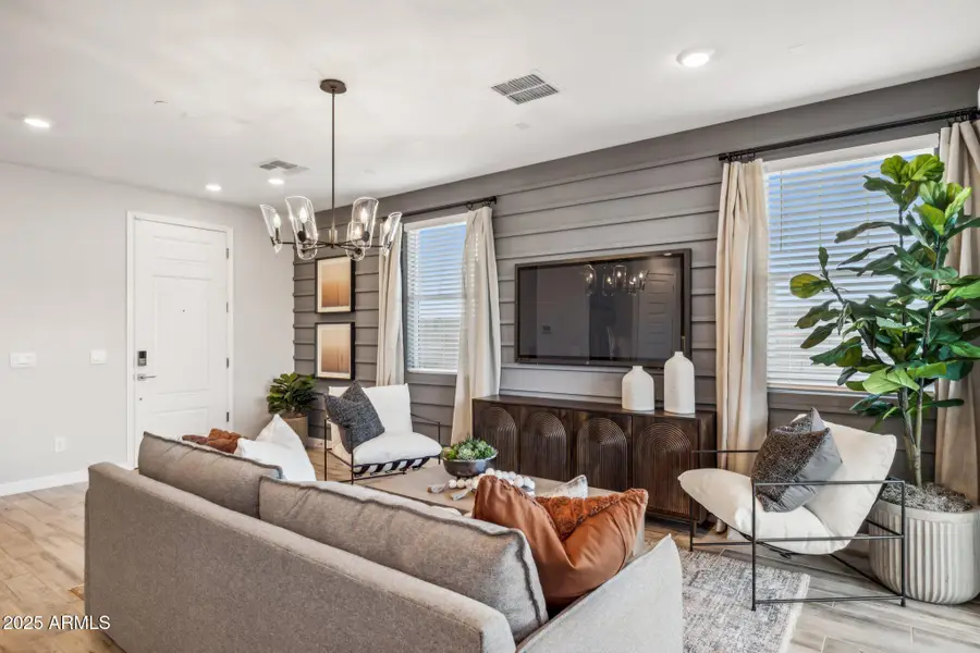 21007 N 58th Place, Phoenix, AZ 85054 - Image #3