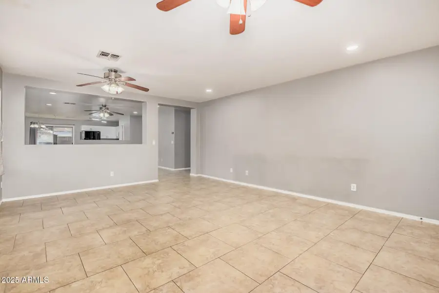 11819 W Windrose Avenue, El Mirage, AZ 85335 - Image #2