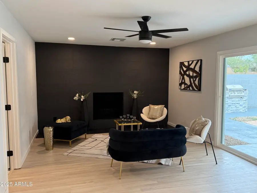 1111 E Village Circle Drive N, Phoenix, AZ 85022 - Image #3