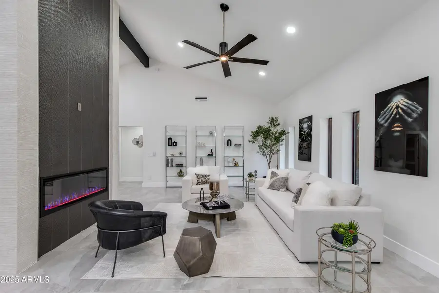 6403 E Gold Dust Avenue, Scottsdale, AZ 85253 - Image #2