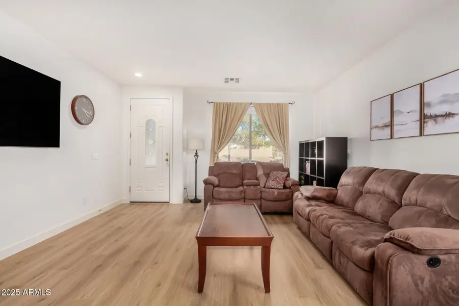 10236 S 182nd Avenue, Goodyear, AZ 85338 - Image #3