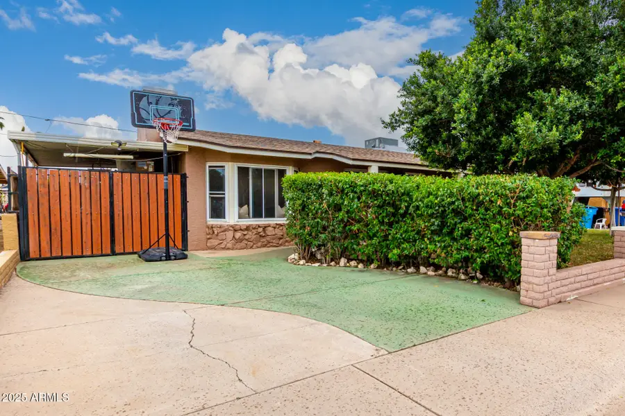 3313 W Surrey Avenue, Phoenix, AZ 85029 - Image #2