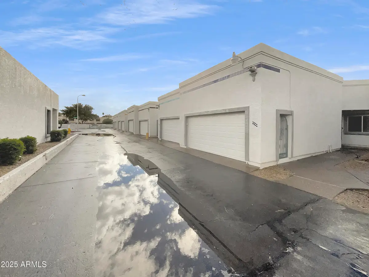 9044 N 47th Court, Glendale, AZ 85302 - Image #1