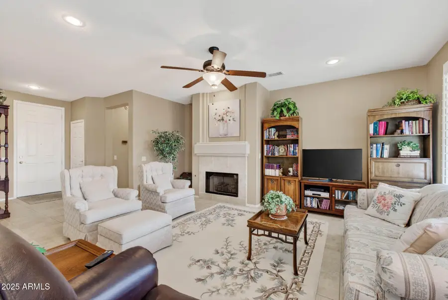 16481 W Century Plant Drive, Surprise, AZ 85387 - Image #2