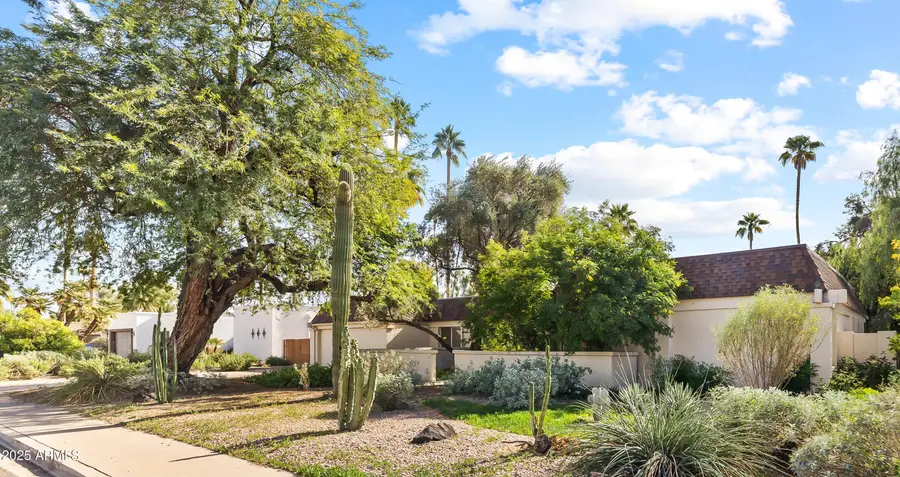 911 W Gleneagles Drive, Phoenix, AZ 85023 - Image #2