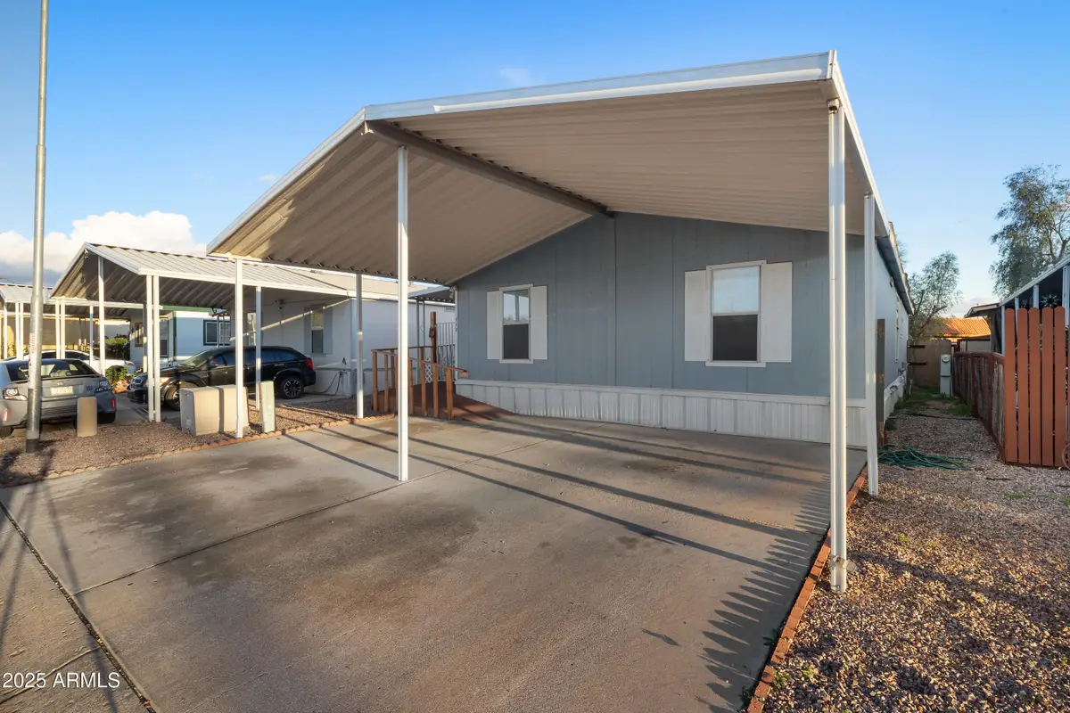 1802 E Campo Bello Drive #117, Phoenix, AZ 85022 - Image #1