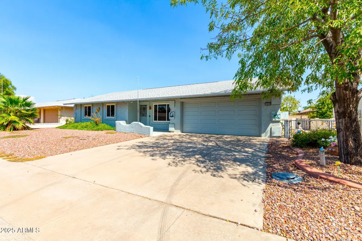 16025 N 110th Avenue, Sun City, AZ 85351 - Image #1