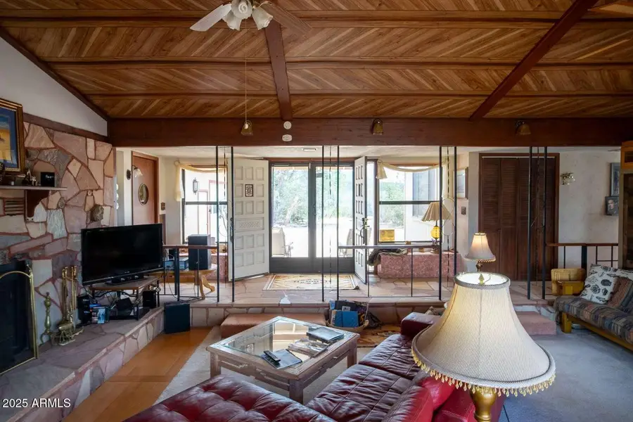 55409 N Madre Circle, Seligman, AZ 86337 - Image #2