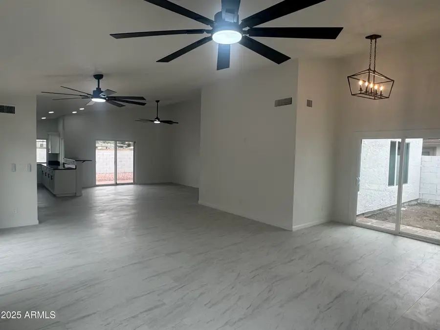 18815 N 43rd Drive, Phoenix, AZ 85308 - Image #3