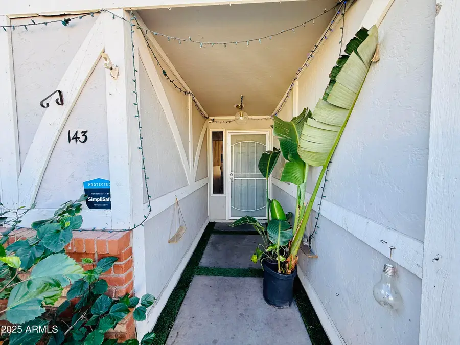 143 W Ivyglen Street, Mesa, AZ 85201 - #2