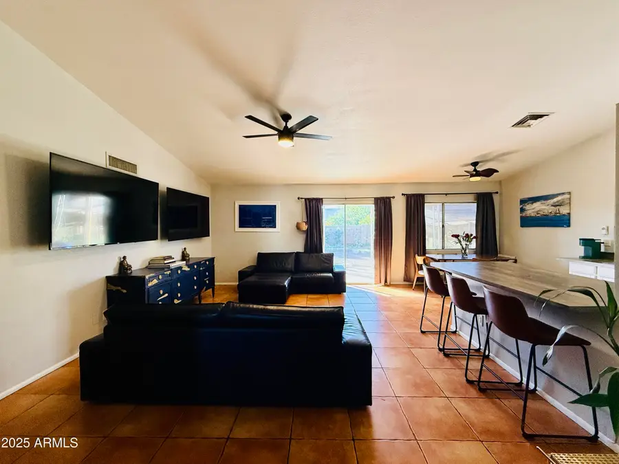 143 W Ivyglen Street, Mesa, AZ 85201 - #3