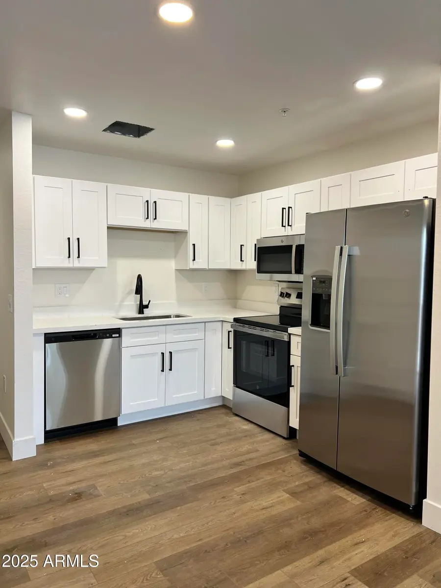 822 S 4th Avenue, Phoenix, AZ 85003 - Image #3