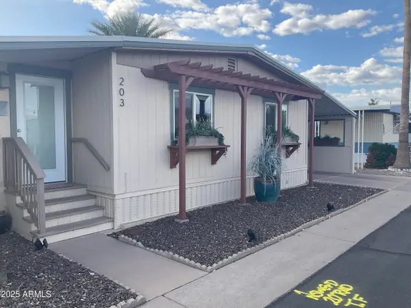 2175 W Southern Avenue #203, Apache Junction, AZ 85120