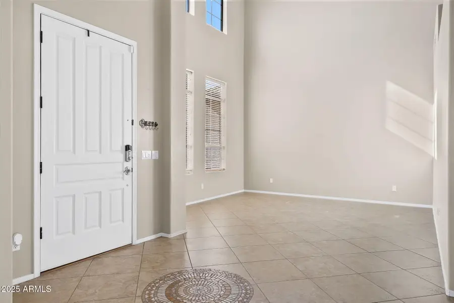 8180 W Gelding Drive, Peoria, AZ 85381 - Image #3