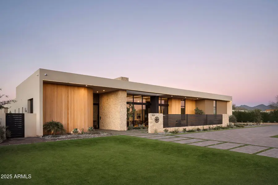 7034 E Paradise Drive, Scottsdale, AZ 85254 - Image #2