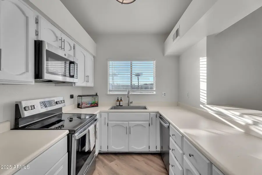 1287 N Alma School Road #210, Chandler, AZ 85224 - Image #3