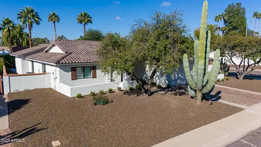 8236 E Lippizan Trail, Scottsdale, AZ 85258 - Image #3