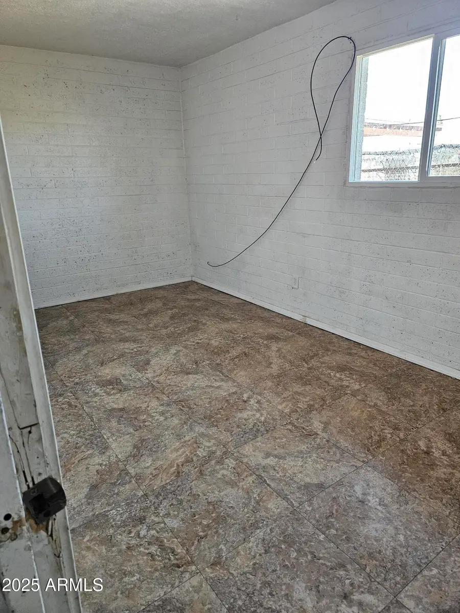 216 N Myers Boulevard, Eloy, AZ 85131 - Image #2