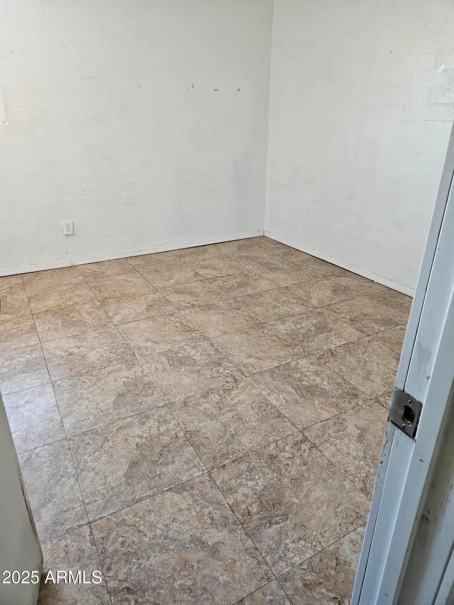 216 N Myers Boulevard, Eloy, AZ 85131 - Image #3