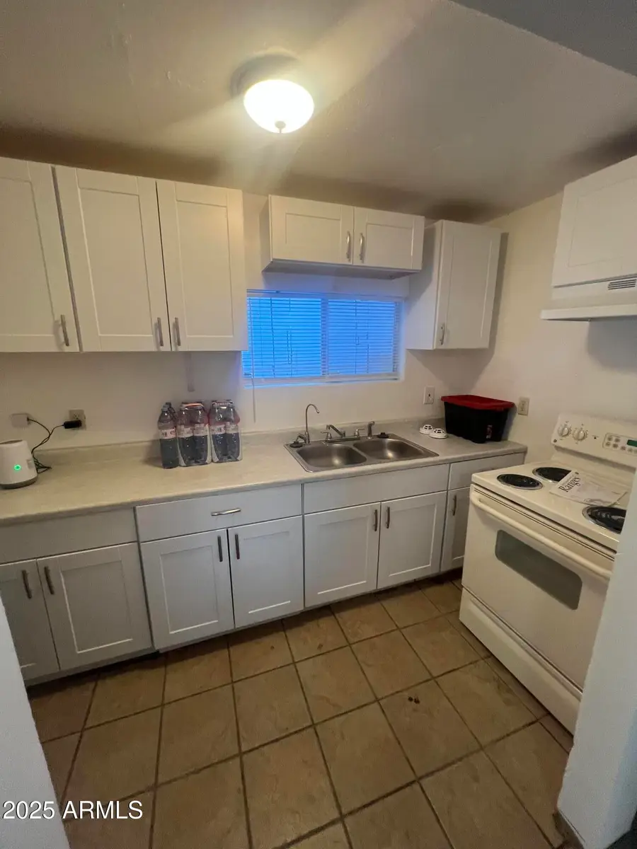 9472 E Emelita Avenue, Mesa, AZ 85208 - Image #3