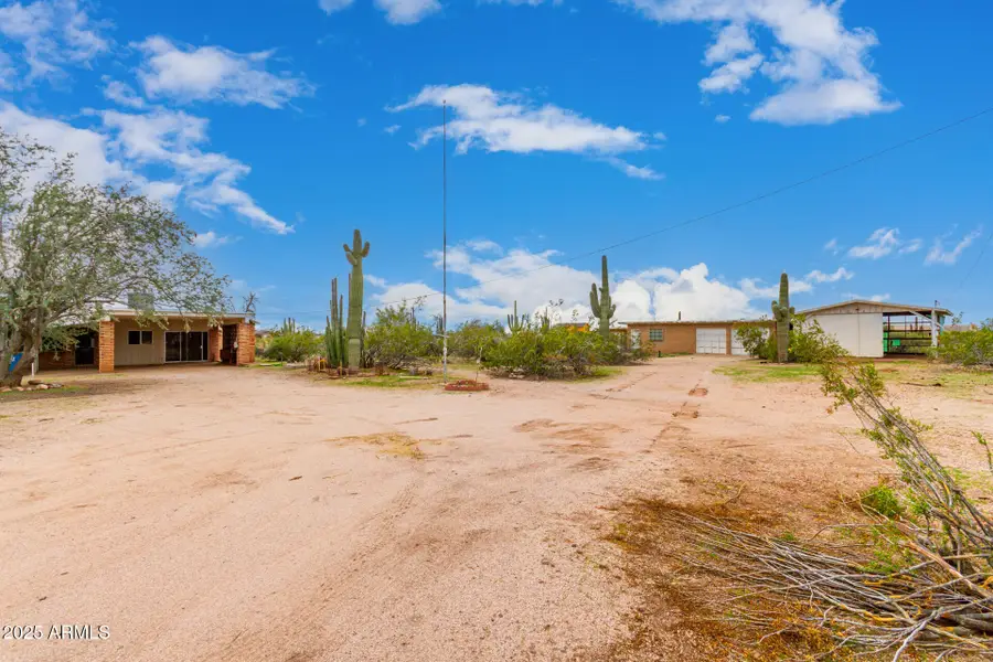 1126 N Goldfield Road, Apache Junction, AZ 85119 - Image #2