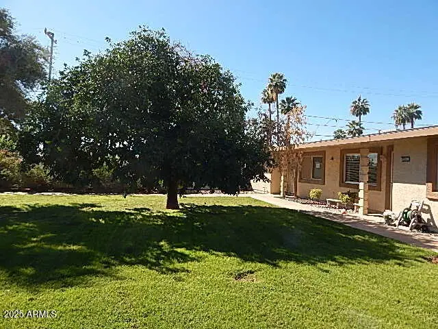 10569 W Coggins Drive, Sun City, AZ 85351 - Image #2