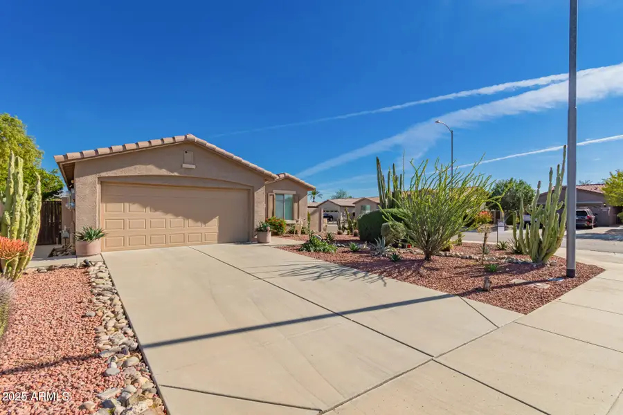 19535 N 107th Drive, Peoria, AZ 85373 - Image #3