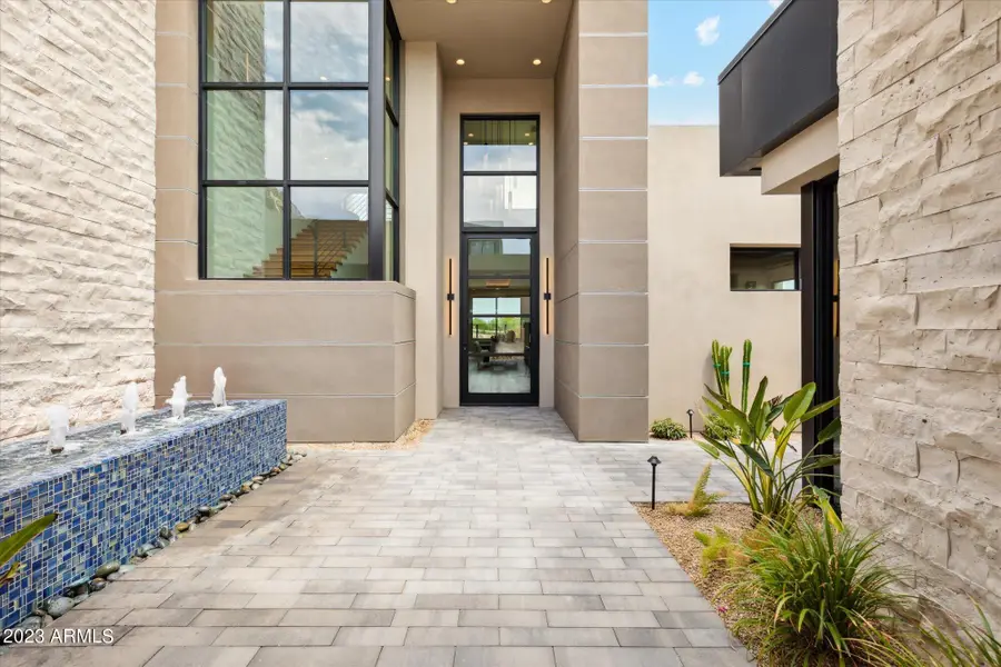 5031 N Ascent Drive, Phoenix, AZ 85251 - Image #2