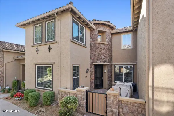 21809 N 39th Street, Phoenix, AZ 85050