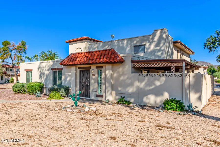 821 E Joan D Arc Avenue, Phoenix, AZ 85022 - Image #2