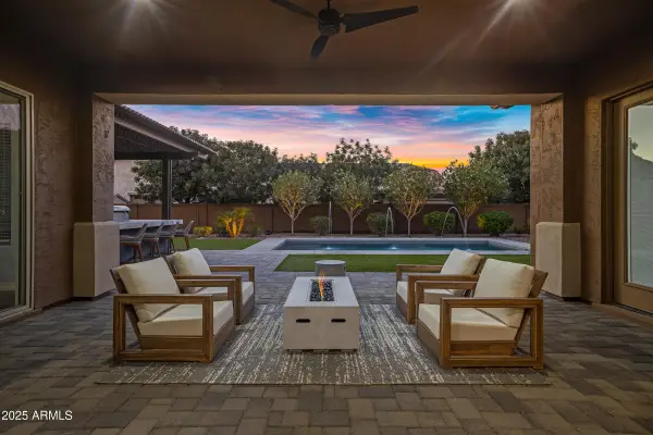 21978 E Aspen Valley Drive, Queen Creek, AZ 85142