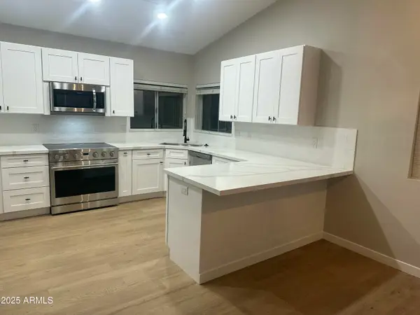 10409 E Windflower Court, Sun Lakes, AZ 85248