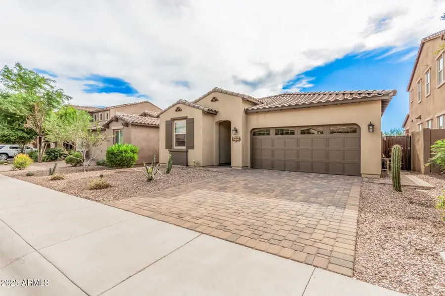 12707 W Caraveo Place, Peoria, AZ 85383 - Image #2