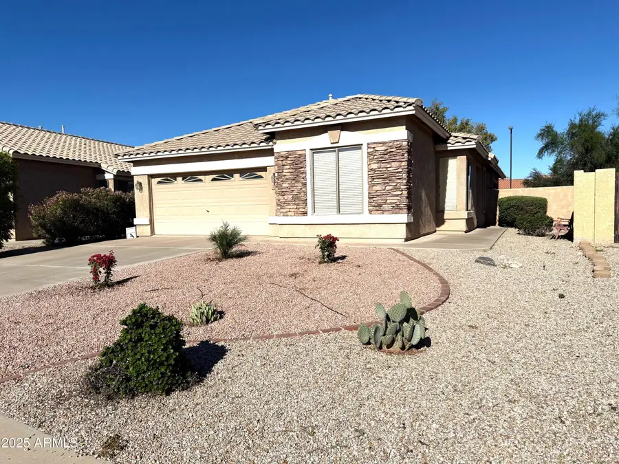 1017 S Hazel Court, Gilbert, AZ 85296 - Image #2